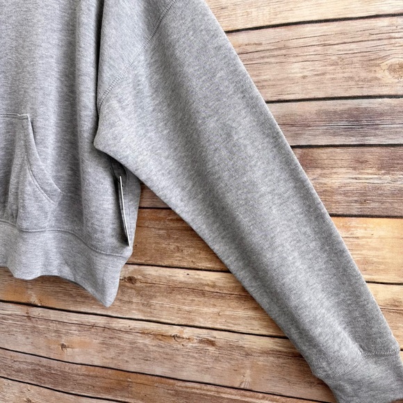 BP Sweatshirt Women’s Size Medium Gray Hooded Pullover Boxy Cropped Fit NWT - Picture 3 of 6